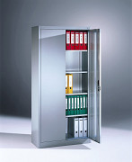 Hinged door cabinet